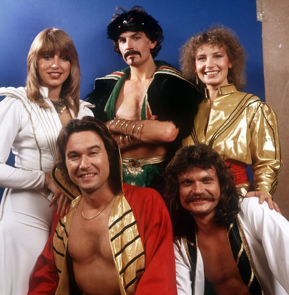 Os componentes da banda Dschinghis Khan