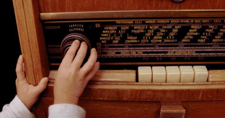 Rádio Old para ouvir Música Boa